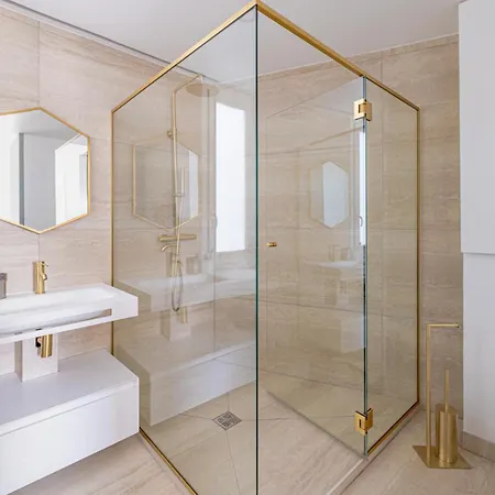 Lejlighed A Stunning 2-bed Haussmannian Flat - Balcony & Ac
